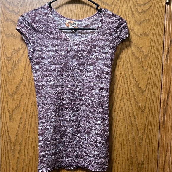Mudd Women's Short Sleeve Textured Tee in Purple and White - Picture 1 of 3